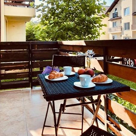 Apartament Comfort Primaverii Rîşnov Esterno foto