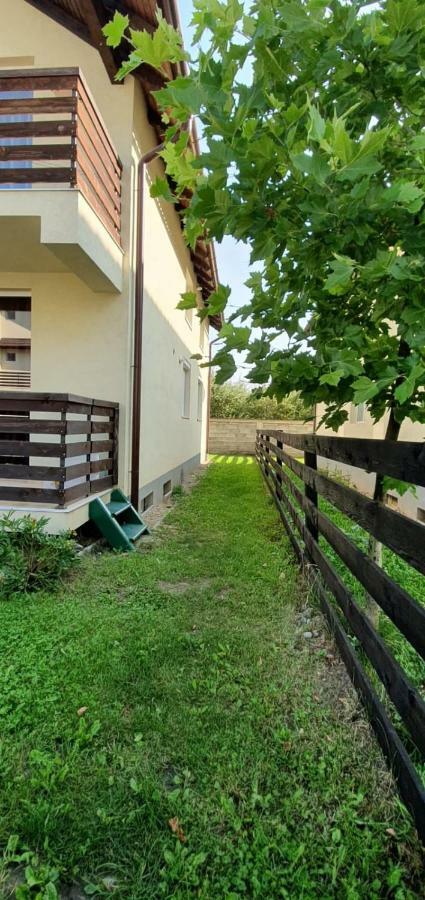 Apartament Comfort Primaverii Rîşnov Esterno foto