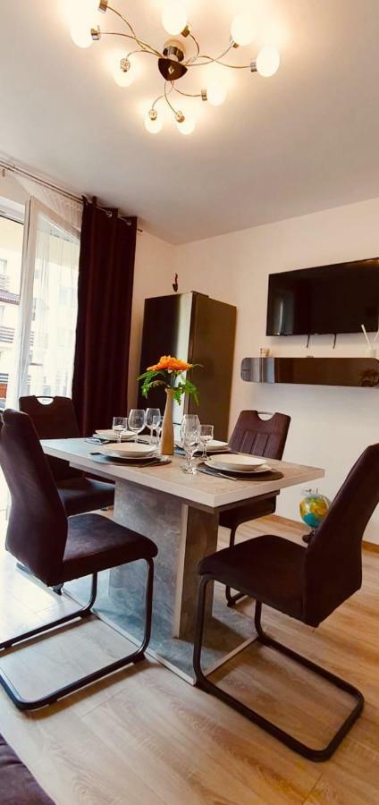 Apartament Comfort Primaverii Rîşnov Esterno foto